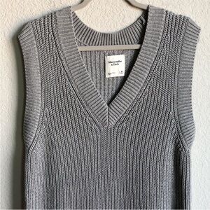 Abercrombie and Fitch V Neck Sleeveless Sweater Vest Dress Grey Academia
